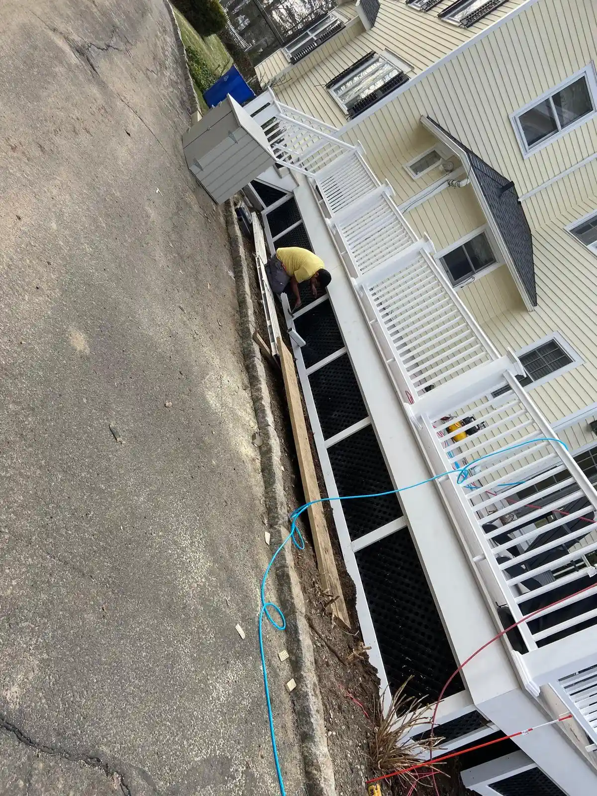 Balcony railing repair by Mosquera Construction in Connecticut