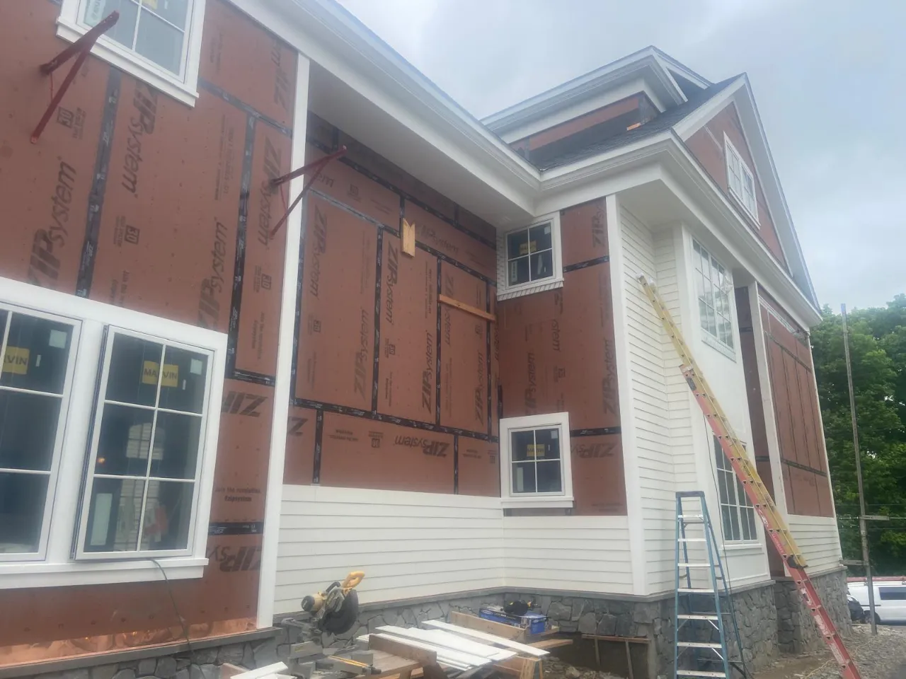 New exterior trim on a facade during work by Mosquera Construction in Connecticut