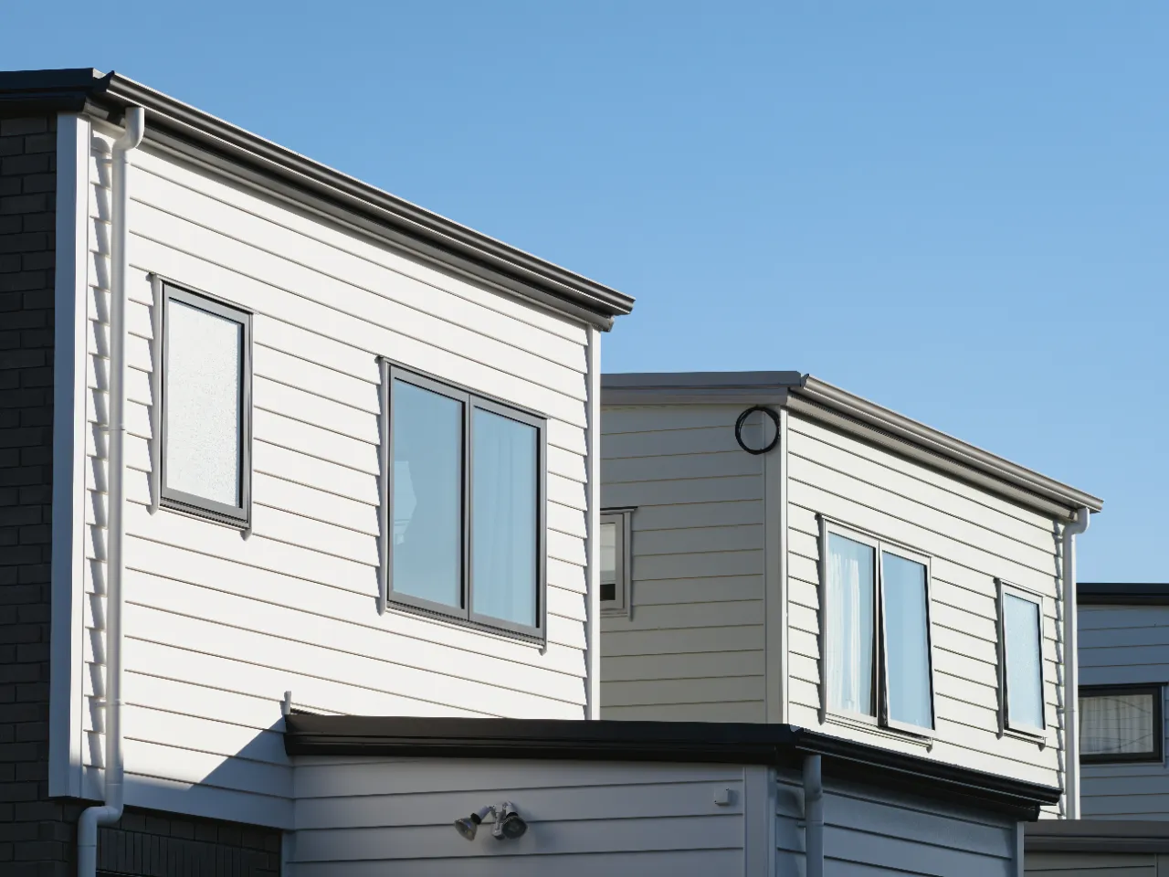 Homes with light siding